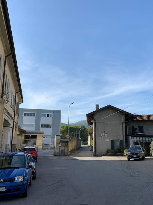 Piccolo Monolocale A Verbania Buitenkant foto